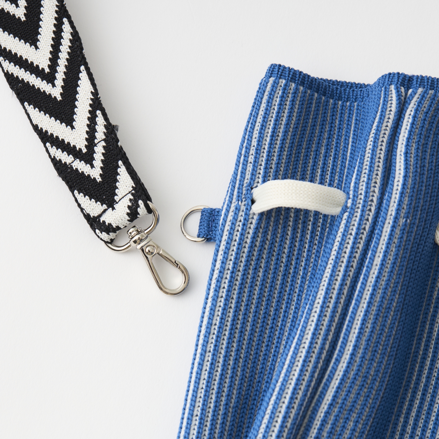 TRICOTE/RIB POUCH BAG